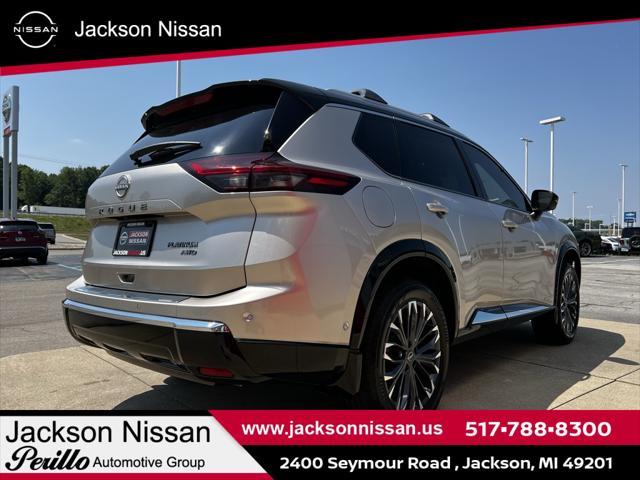 Photo of 2025 Champagne Silver Metallic/Super Black Nissan Rogue