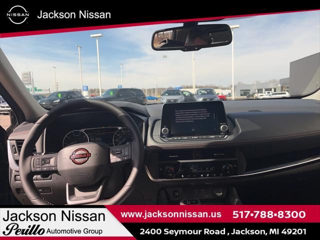 Photo of 2025 Super Black Nissan Rogue