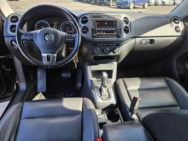 Photo of 2013 Deep Black Metallic Volkswagen Tiguan