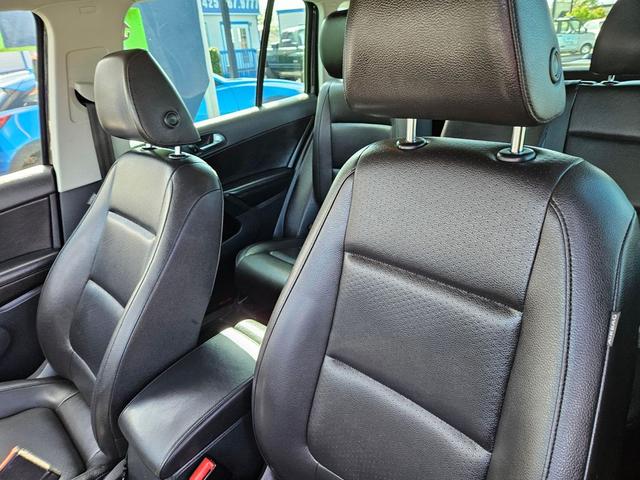 Photo of 2013 Deep Black Metallic Volkswagen Tiguan