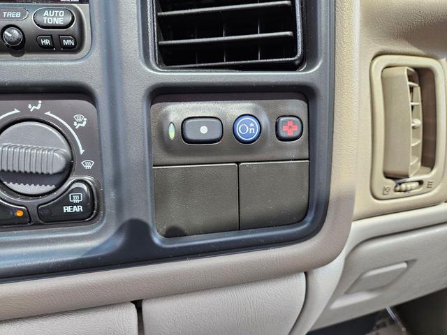 Photo of 2002 Redfire Metallic Chevrolet Suburban