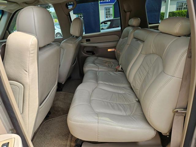 Photo of 2002 Redfire Metallic Chevrolet Suburban