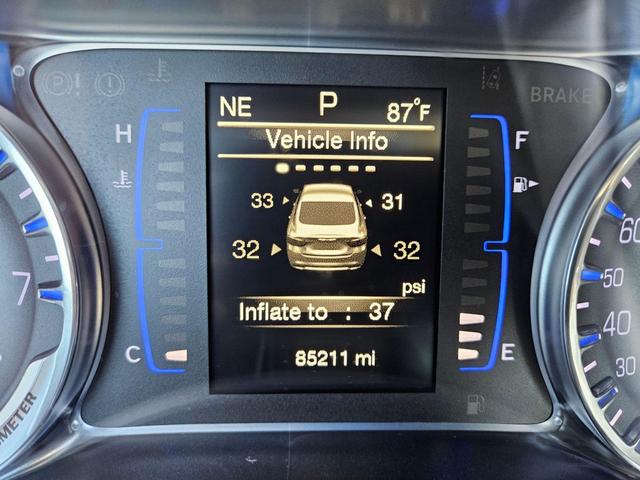 Photo of 2016 Vivid Blue Pearlcoat Chrysler 200