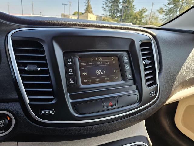 Photo of 2016 Vivid Blue Pearlcoat Chrysler 200