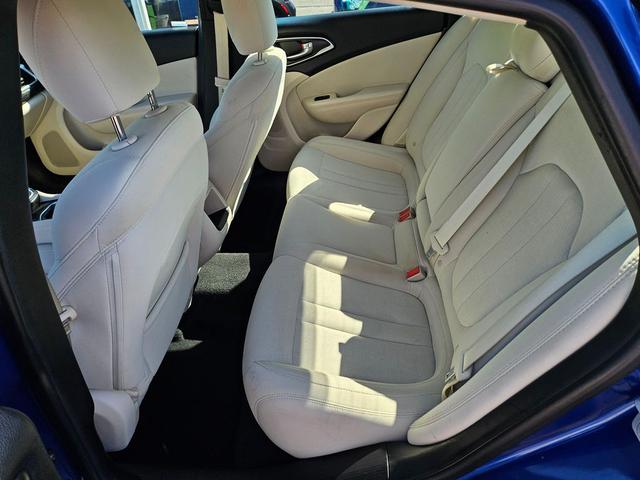 Photo of 2016 Vivid Blue Pearlcoat Chrysler 200