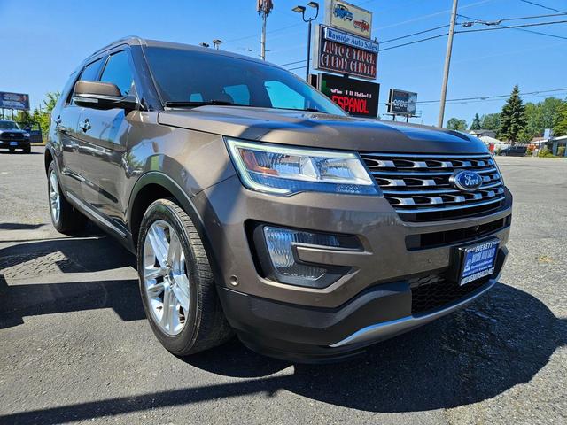 Photo of 2016 Bronze Fire Metallic Tinted Clearcoat Ford Explorer