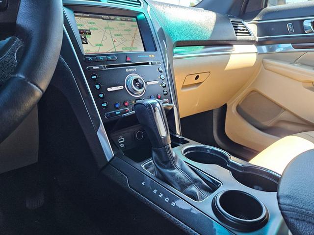 Photo of 2016 Bronze Fire Metallic Tinted Clearcoat Ford Explorer
