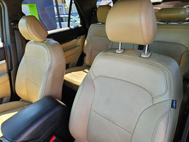 Photo of 2016 Bronze Fire Metallic Tinted Clearcoat Ford Explorer