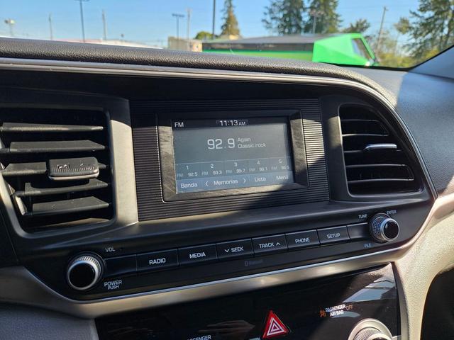 Photo of 2019 Phantom Black Hyundai ELANTRA
