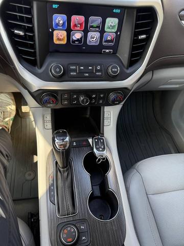 Photo of 2019 Summit White GMC Acadia
