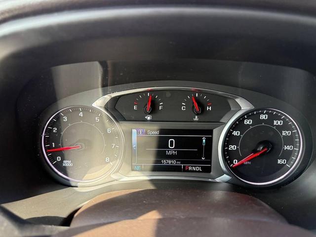 Photo of 2019 Summit White GMC Acadia