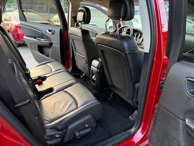 Photo of 2016 Redline 2 Pearl Coat Dodge Journey