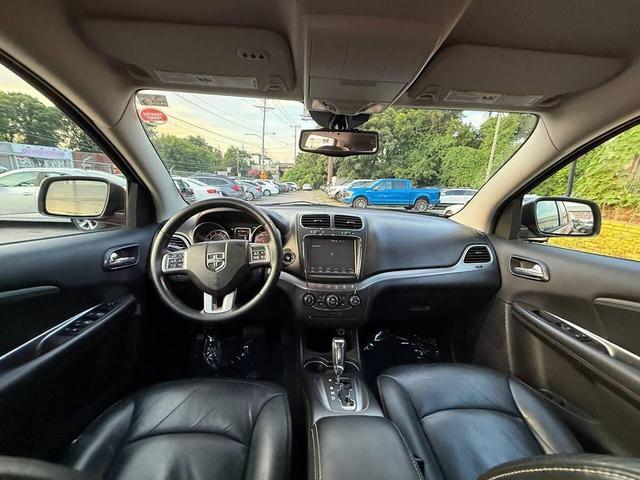 Photo of 2016 Redline 2 Pearl Coat Dodge Journey