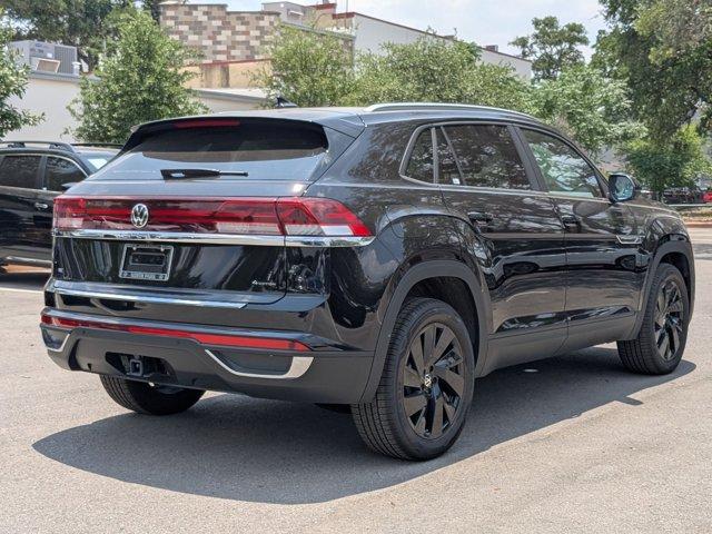 Photo of 2025 Deep Black Pearl Effect Volkswagen Atlas Cross Sport