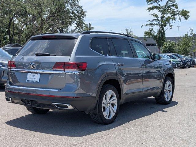 Photo of 2022 Platinum Gray Metallic Volkswagen Atlas