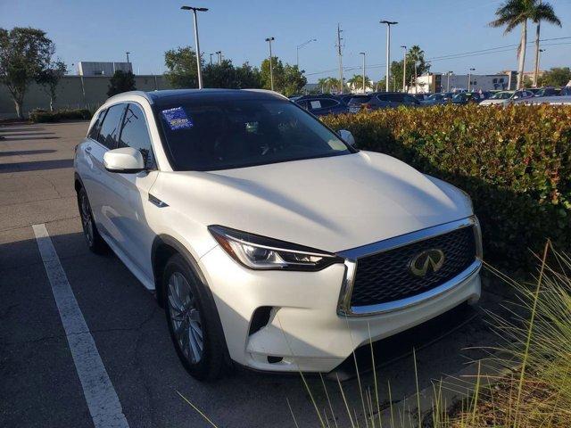 Photo of 2023 Radiant White INFINITI QX50