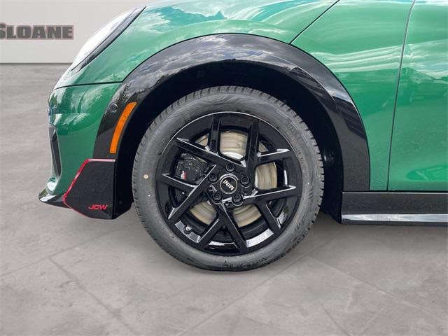 Photo of 2025 British Racing Green MINI Hardtop
