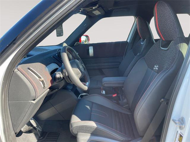 Photo of 2026 White MINI Countryman