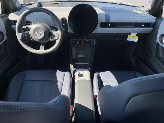 Photo of 2025 Silver MINI Hardtop