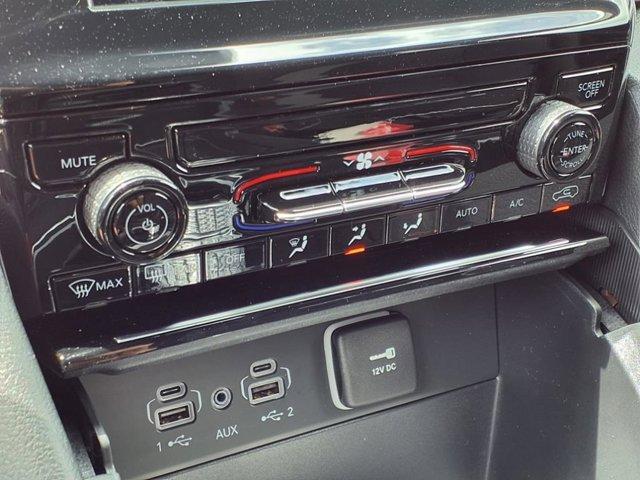 Photo of 2025 Metallic Jeep Grand Cherokee L