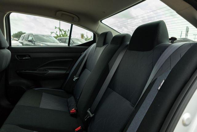 Photo of 2025 Brilliant Silver Metallic Nissan Versa