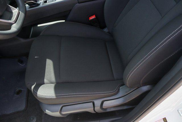 Photo of 2025 Glacier White Nissan Rogue