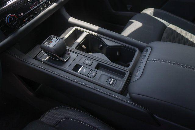 Photo of 2025 Super Black Nissan Pathfinder