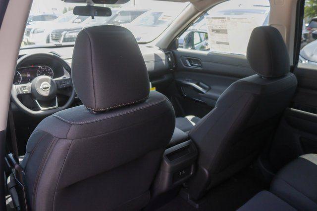 Photo of 2025 Super Black Nissan Pathfinder