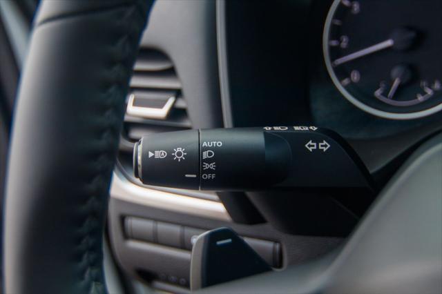 Photo of 2025 Everest White Pearl Nissan Rogue