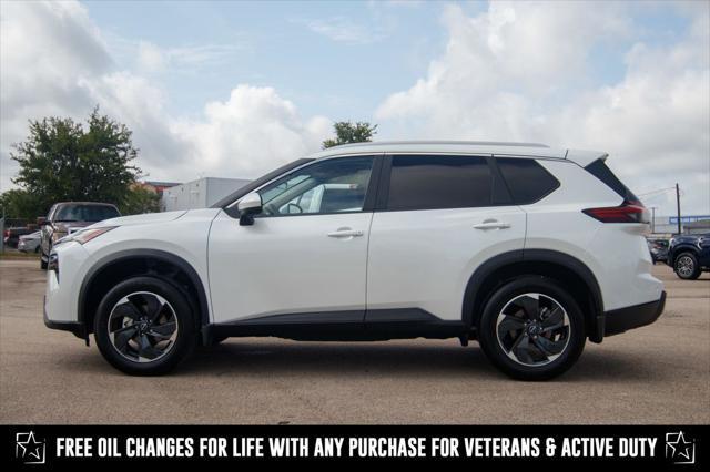 Photo of 2025 Everest White Pearl Nissan Rogue