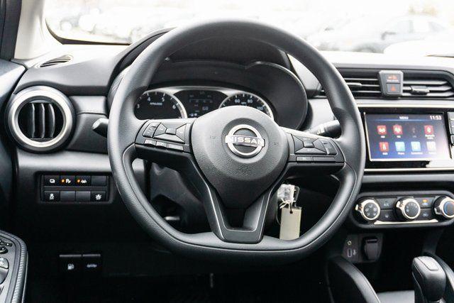 Photo of 2025 Brilliant Silver Metallic Nissan Versa