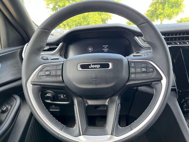 Photo of 2024 Silver Zynith Jeep Grand Cherokee L