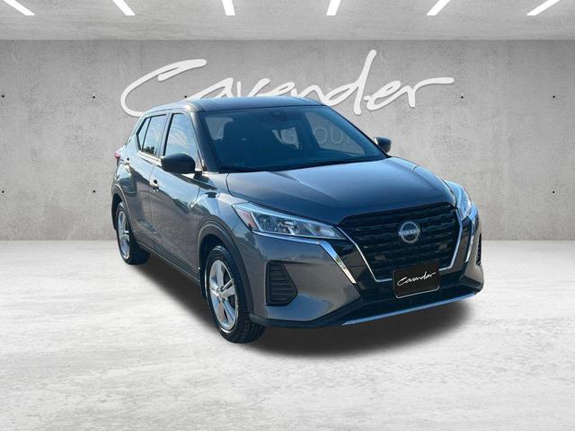 Photo of 2022 Gun Metallic Nissan Kicks