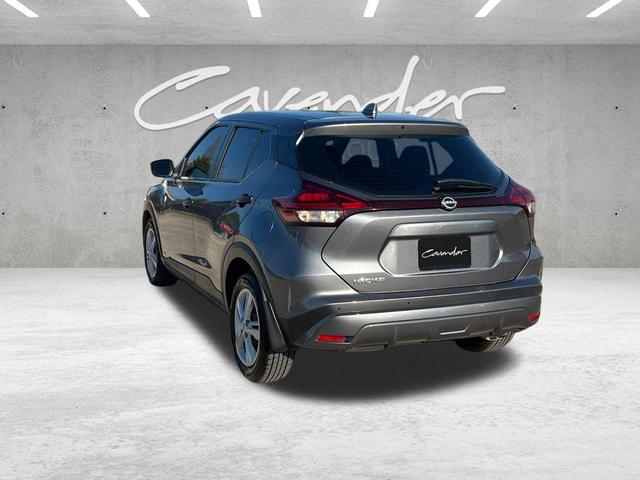 Photo of 2022 Gun Metallic Nissan Kicks