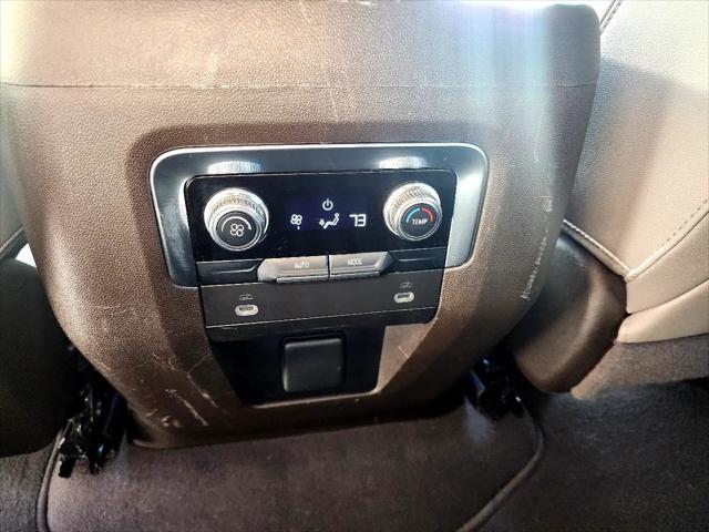 Photo of 2023 Blue GMC Yukon XL