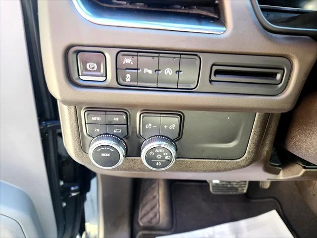 Photo of 2023 Blue GMC Yukon XL