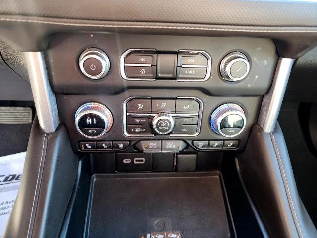 Photo of 2023 Blue GMC Yukon XL