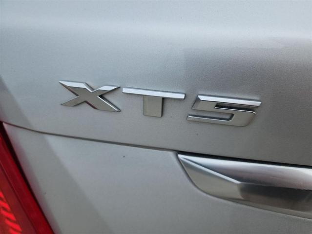Photo of 2019 SILVER Cadillac XT5