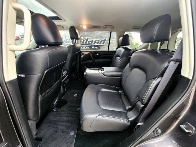Photo of 2024 Gray INFINITI QX80