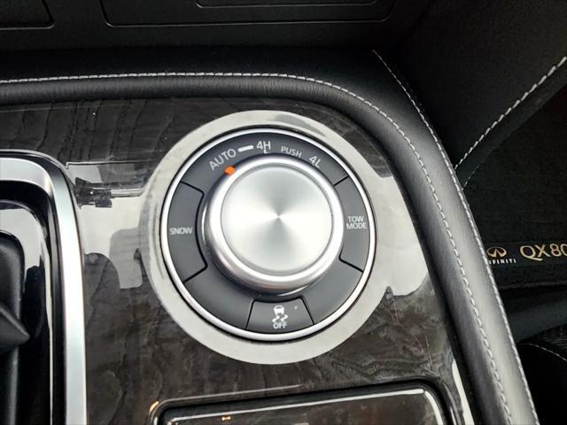 Photo of 2024 Gray INFINITI QX80