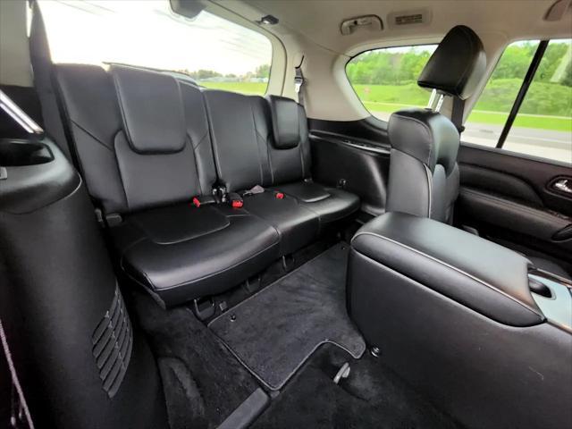 Photo of 2024 Gray INFINITI QX80