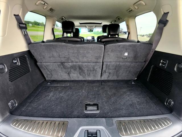 Photo of 2024 Gray INFINITI QX80