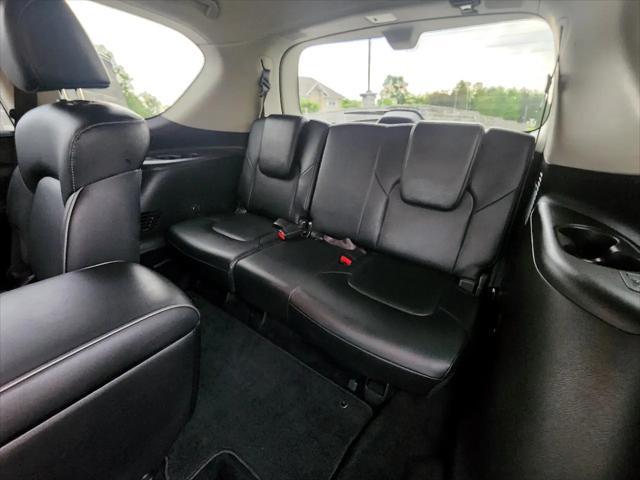 Photo of 2024 Gray INFINITI QX80