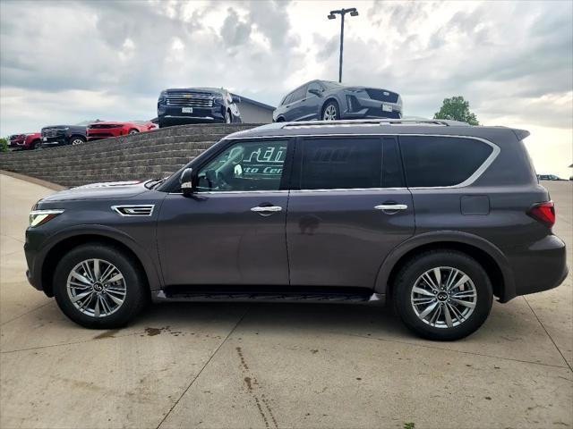 Photo of 2024 Gray INFINITI QX80