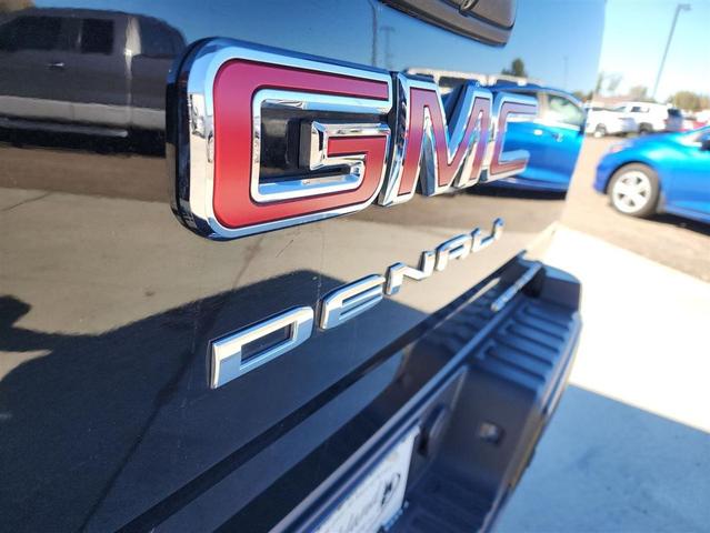 Photo of 2021 BLACK GMC Canyon