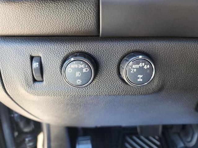 Photo of 2021 BLACK GMC Canyon