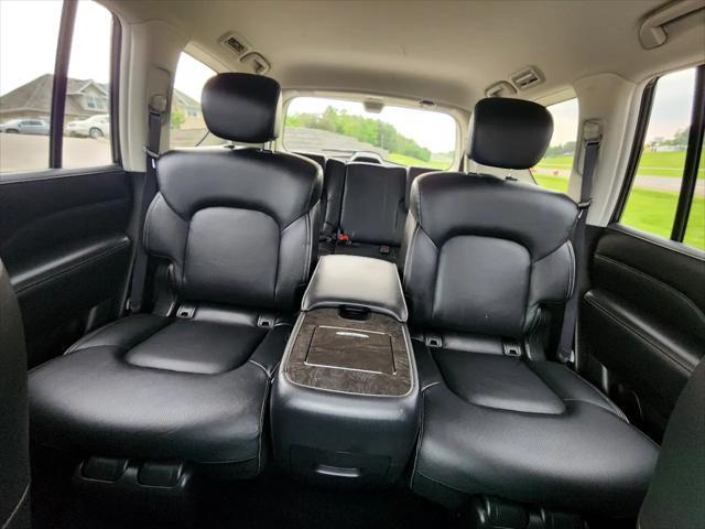 Photo of 2024 Gray INFINITI QX80