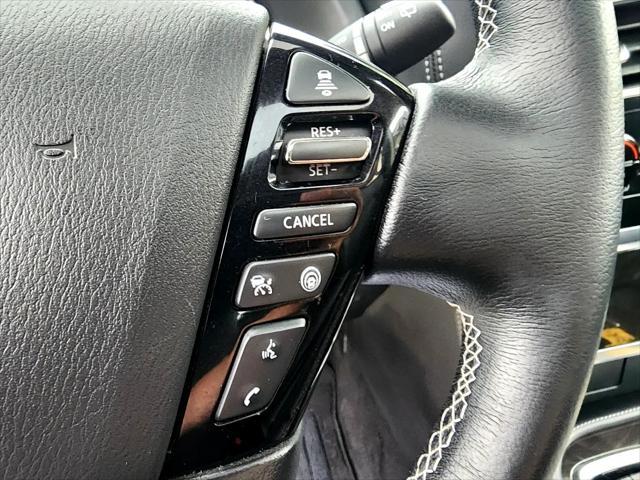 Photo of 2024 Gray INFINITI QX80