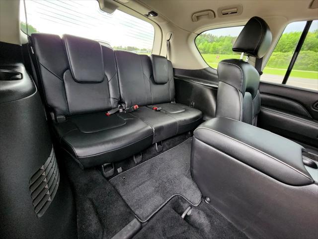 Photo of 2024 Gray INFINITI QX80