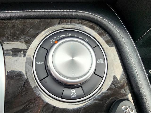 Photo of 2024 Gray INFINITI QX80